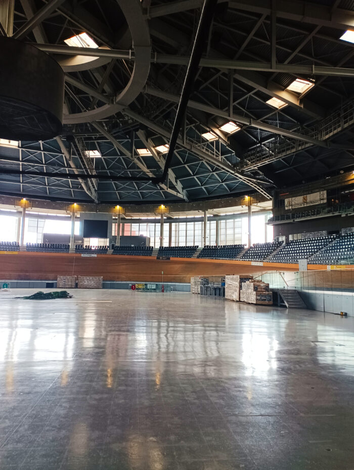 velodromo2-700x930 RUBATEC da inicio a las obras para modernizar la iluminación del Velòdrom Illes Balears